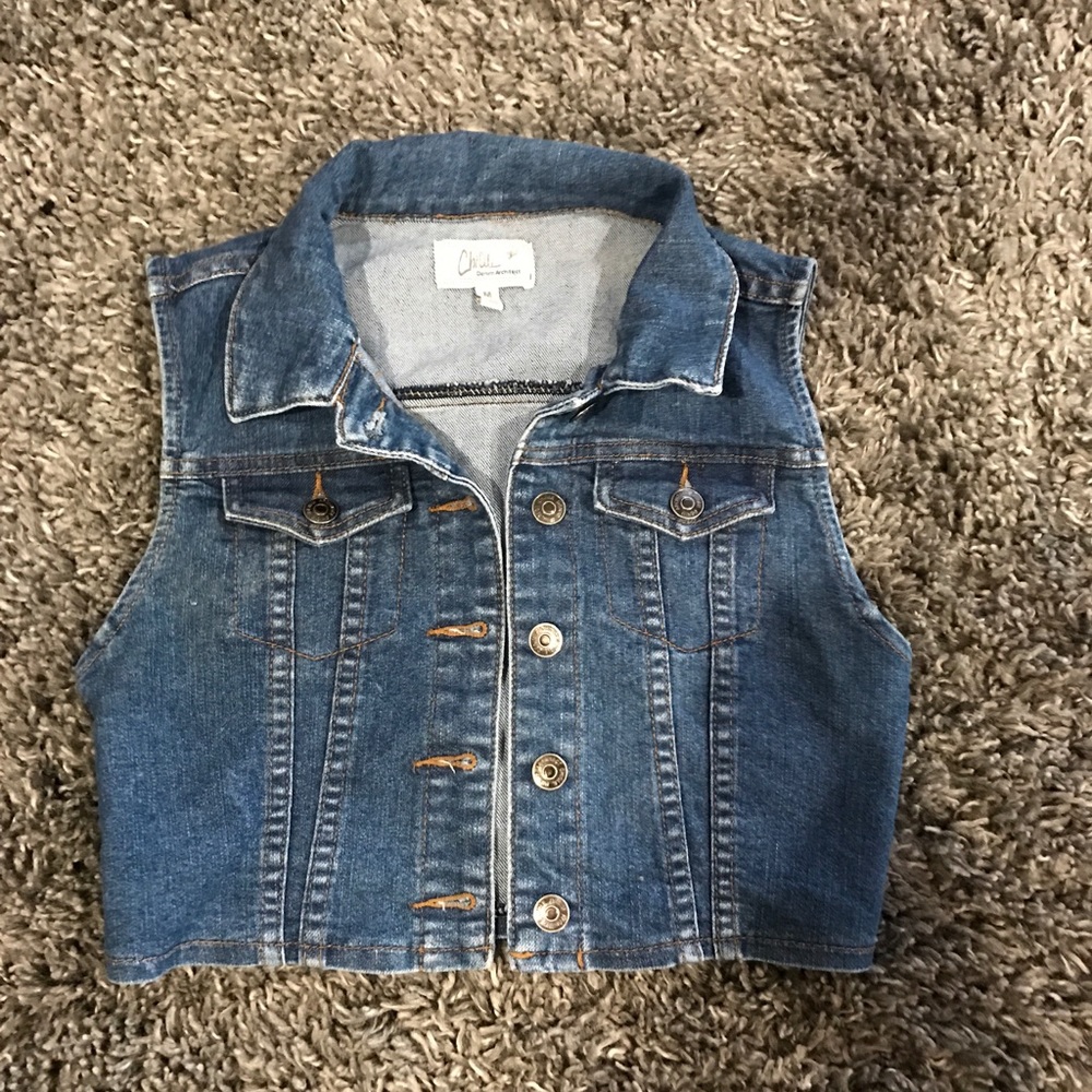 Cropped denim vest💙